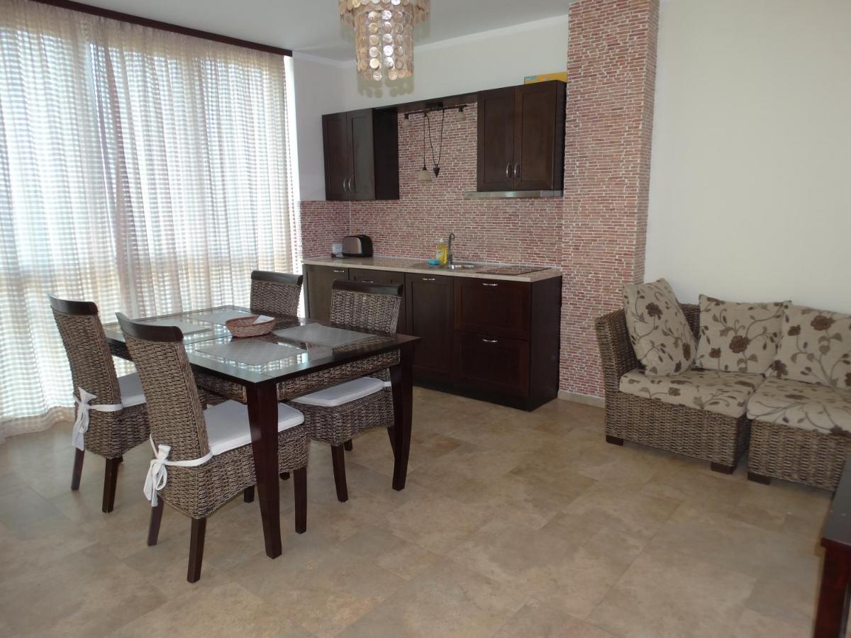 Chateau Del Marina Apart Complex Νεσέμπαρ Εξωτερικό φωτογραφία