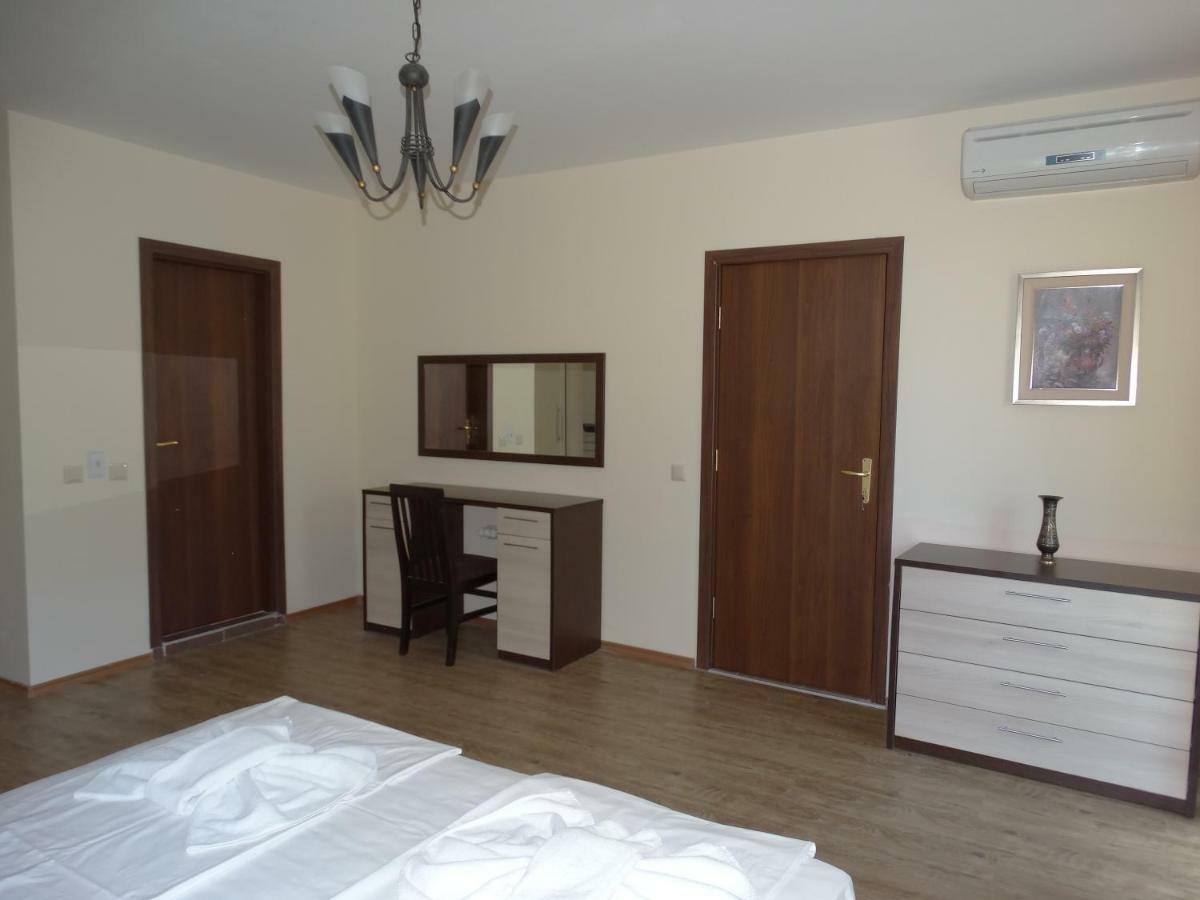Chateau Del Marina Apart Complex Νεσέμπαρ Εξωτερικό φωτογραφία