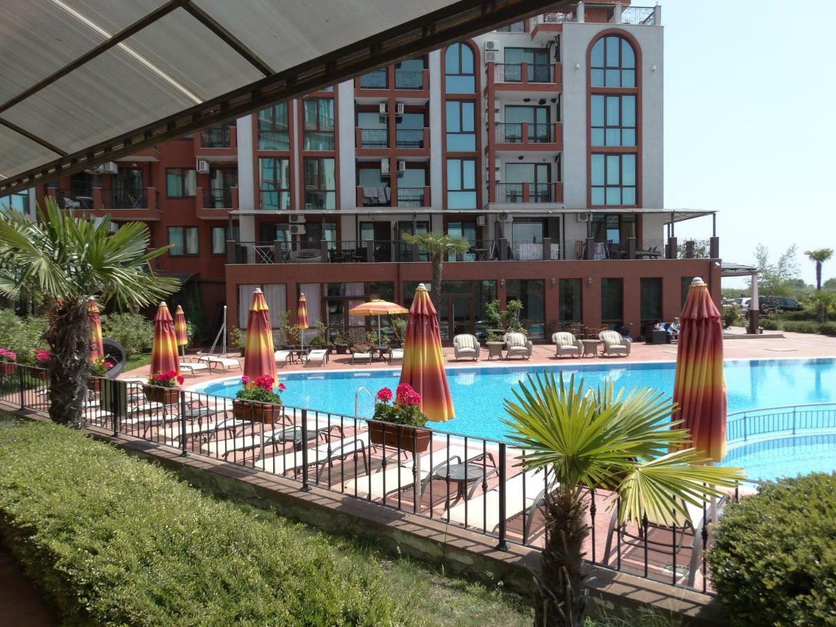 Chateau Del Marina Apart Complex Νεσέμπαρ Εξωτερικό φωτογραφία